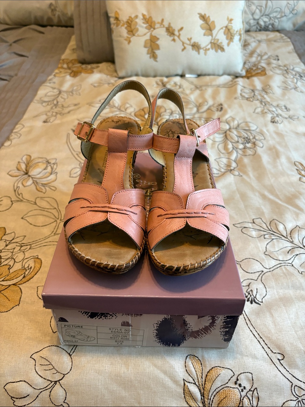 Pinky Coral Leather T-Strap Sandals with Buckle